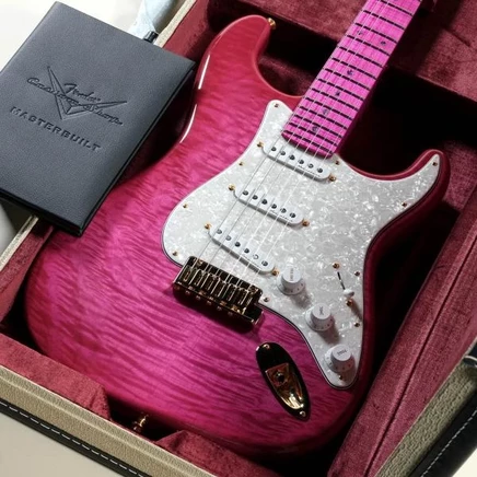 Электрогитара Fender Custom Shop Stratocaster, розовая