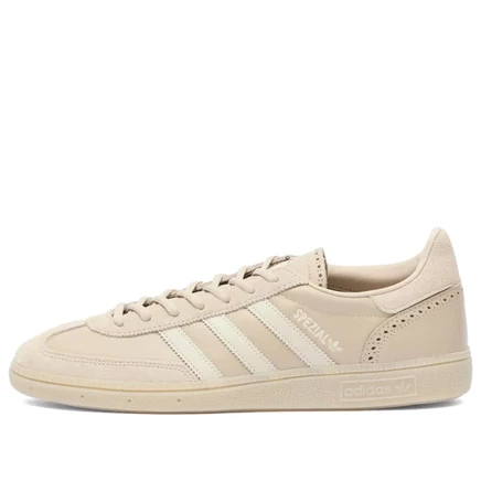 специальные кроссовки для гандбола adidas