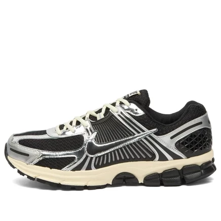 Мужские кроссовки Nike Vomero 5 Chrome, чёрно-хромовые и белые
