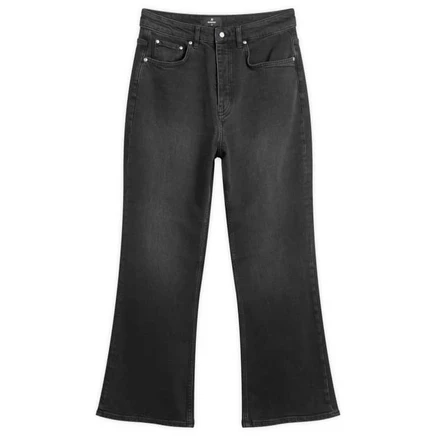 Представляют собой джинсы Kick Flare Denim