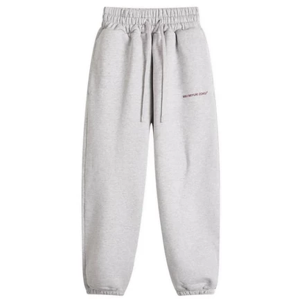 Джоггеры в униформе MKI, представленные компанией END. grey & burgundy