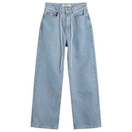 о себе:пустая джинсовая ткань свободного кроя. light blue wash