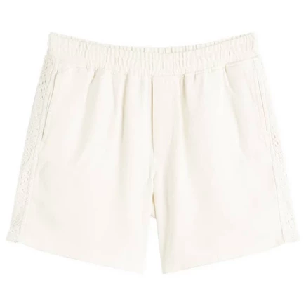 Представляют собой короткое трикотажное полотнище antique white