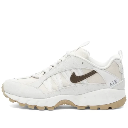 Женские кроссовки Nike Air Humara SE, коричневые