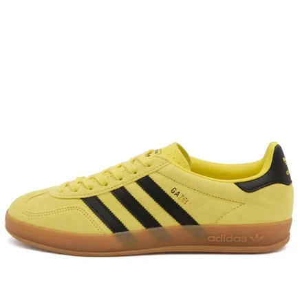 adidas Gazelle в помещении