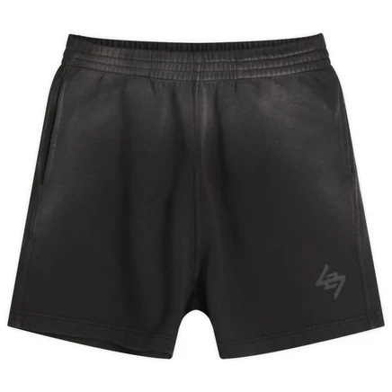 Представляют собой 247 коротких движений aged black
