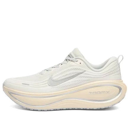Кроссовки Nike Vomero Plus