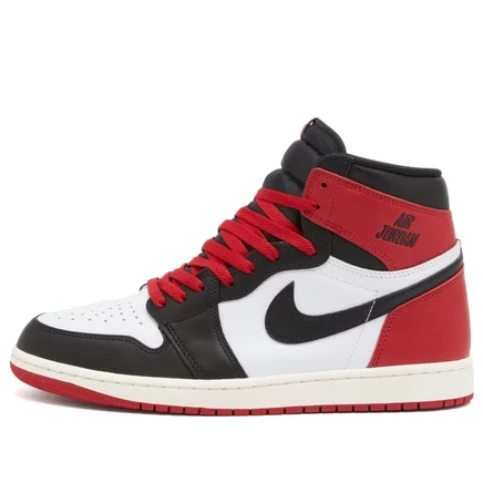 Кроссовки Air Jordan 1 в стиле ретро на высоком каблуке