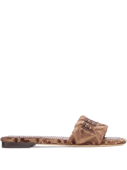 Бархатные босоножки на плоской подошве с вышитым логотипом FENDI Sunshine brown