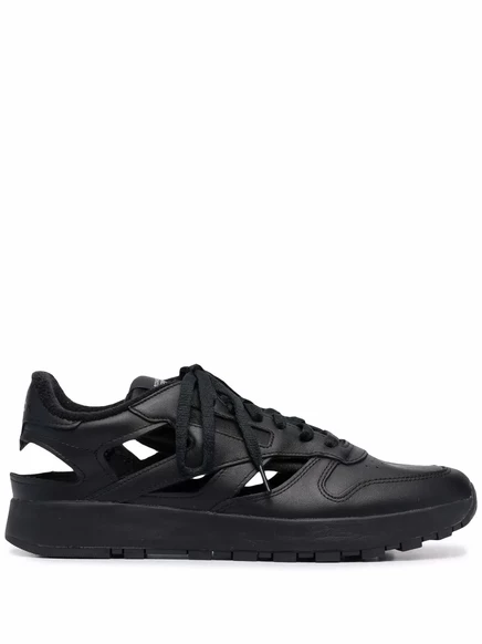 Классические кожаные кроссовки Tabi Decortique от Maison Margiela x Reebok black