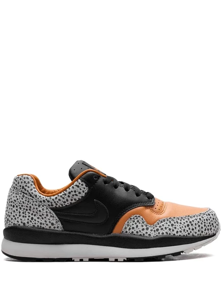 Кроссовки Nike Air Safari white