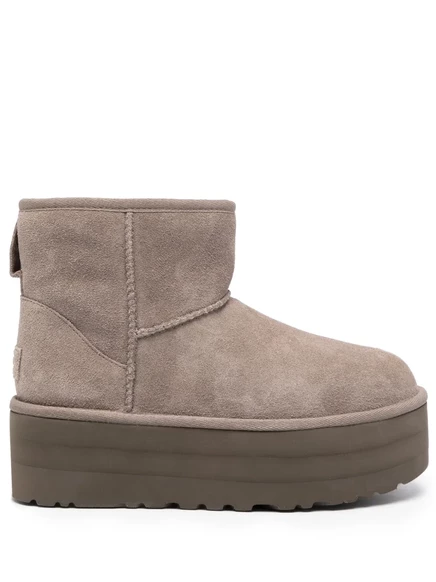 Замшевые сапоги UGG Classic Ultra Mini на платформе 50 мм grey