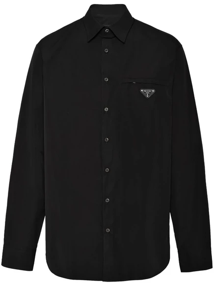 Футболка с эмалевым треугольником и логотипом Prada black