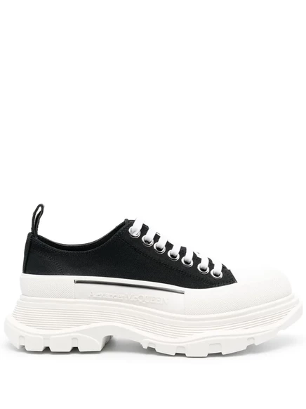 Гладкие кроссовки на шнуровке Alexander McQueen Tread black
