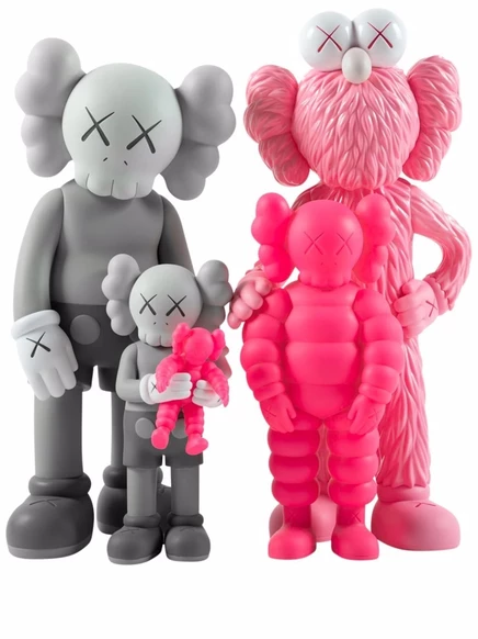 Набор фигурок KAWS Kaws Family 2022, серо-розовый