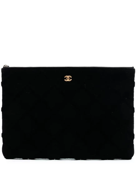Женский клатч CHANEL Pre-Owned стеганый бархатный O Case, черный