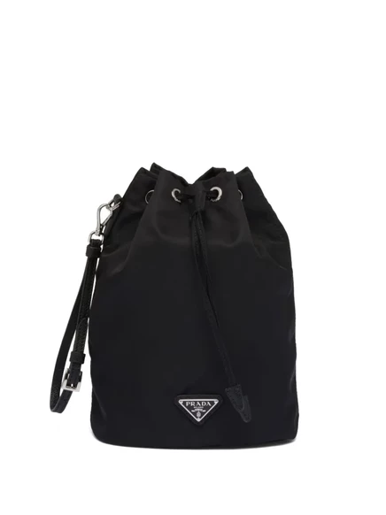 Женский клатч Prada с логотипной пластиной, черный
