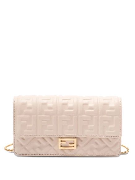 Женская сумка-клатч Fendi Baguette стеганая, белая