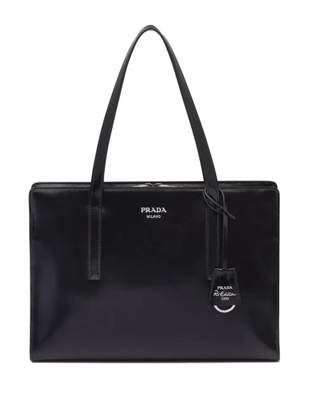 Кожаная сумка Prada большого размера, переизданная в 1995 году black