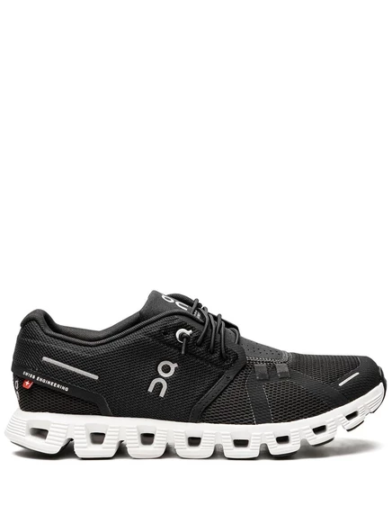 На кроссовках Running Cloud 5 