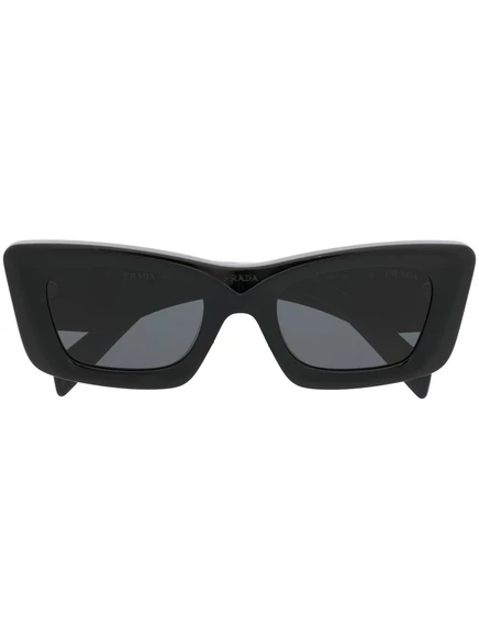 Солнцезащитные очки Prada Eyewear в тонированной оправе 