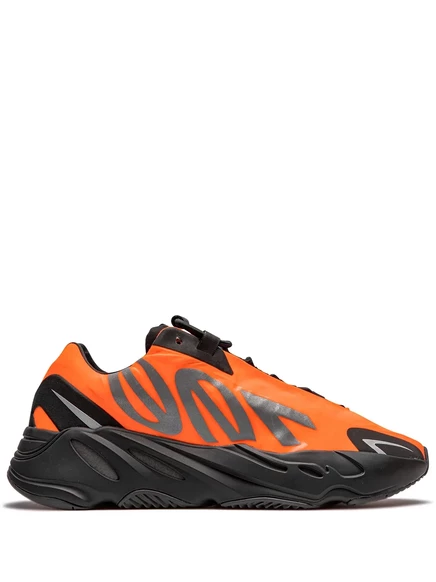 Кроссовки Adidas Yeezy Boost 700, оранжевые