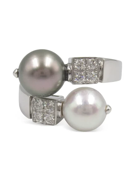 Кольцо Bvlgari Lucia с жемчугом и бриллиантами, серебристое
