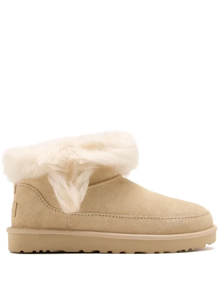 Замшевые сапоги UGG Classic Ultra Mini в стиле шале neutrals