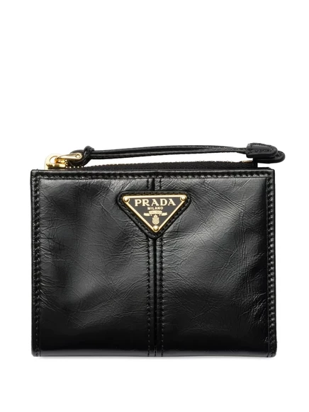 Женский кошелек Prada из фактурной кожи на молнии, черный