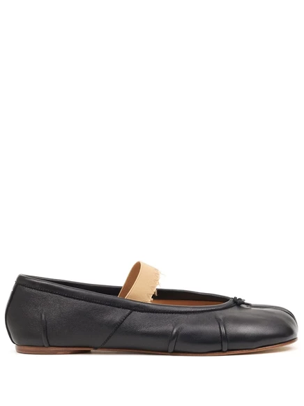 Кожаные балетные туфли Maison Margiela Tabi black