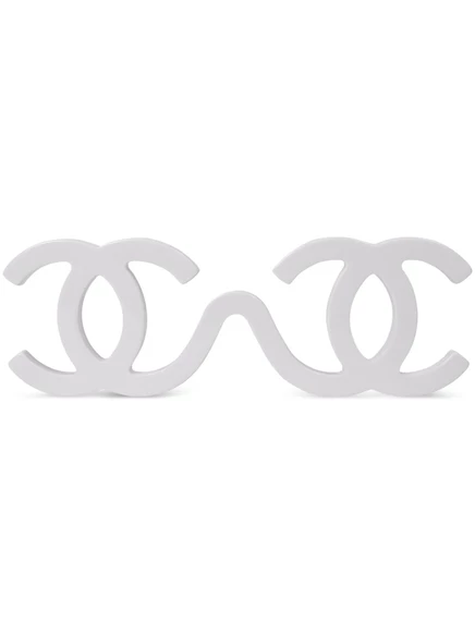 Бывшие в употреблении солнцезащитные очки CHANEL 1994 CC для подиума white