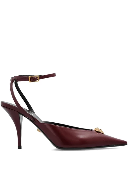 Туфли-лодочки на остроконечном каблуке Versace 85 мм с декором La Medusa red