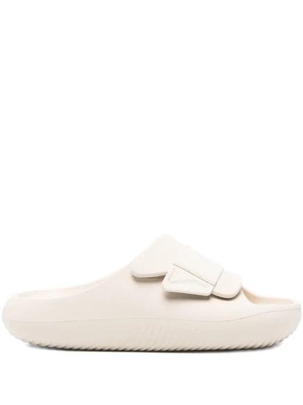 Унисекс шлепанцы Crocs Mellow Luxe с ремешком, бежевые
