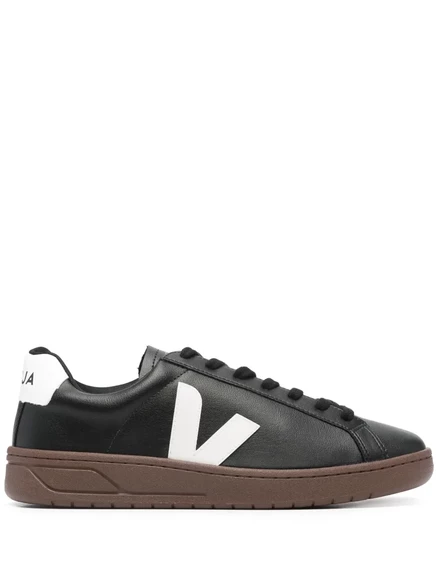 Кроссовки VEJA Urca с низким берцем black