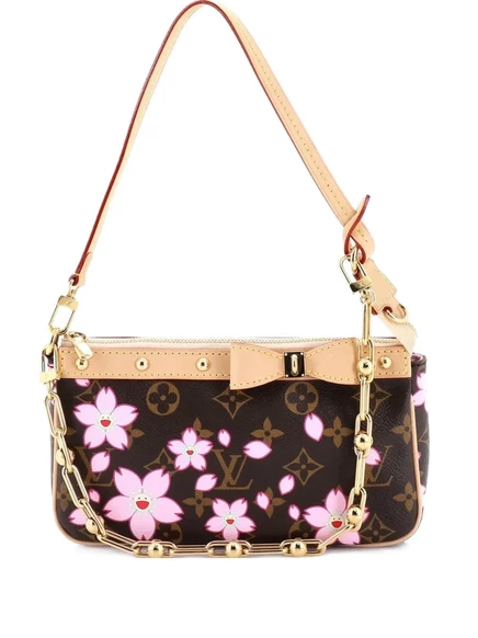 Сумка через плечо с монограммой Cherry Blossom от Louis Vuitton, бывшая в употреблении, x Takashi Murakami Pochette Accessoires, выпущенная ограниченным тиражом.