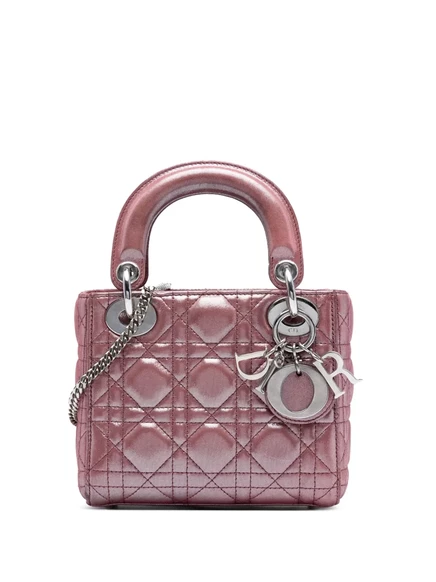 Бывшая в употреблении мини-сумка Christian Dior 2015 года из переливающейся овечьей кожи Cannage Lady Dior pink