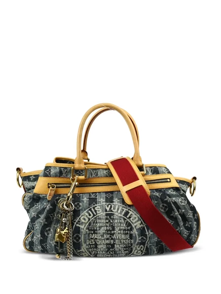 Сумка Cabas Raye GM 2006 года выпуска, бывшая в употреблении у Louis Vuitton blue