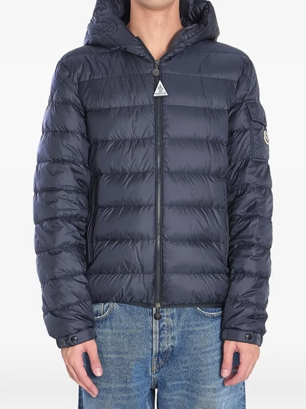 Мужская пуховая куртка Moncler Najan с капюшоном и карманом на рукаве, черная