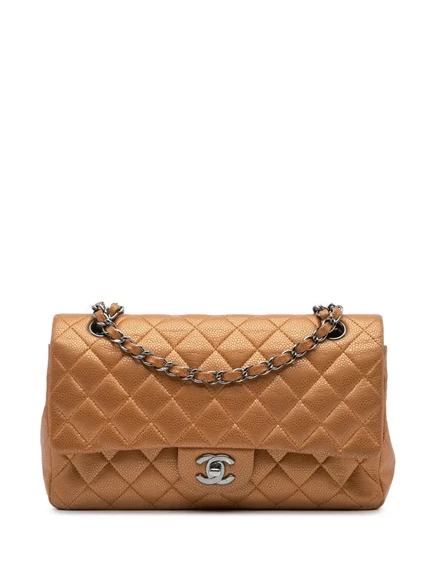 Бывшая в употреблении сумка CHANEL 2010-2011 Medium Classic Metallic Caviar с двойным клапаном через плечо