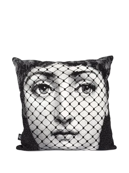 Декоративная подушка Fornasetti Burlesque с фотопринтом, черно-белая