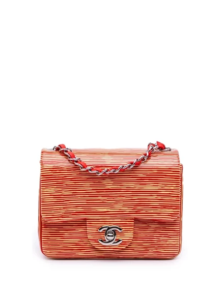 Бывшая в употреблении сумка CHANEL 2013-2014 Mini Square Classic из лакированной ткани в полоску с одним клапаном через плечо