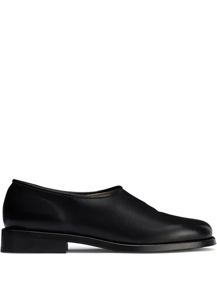 Мужские туфли Lemaire Anatomic Slip-On из кожи, черные