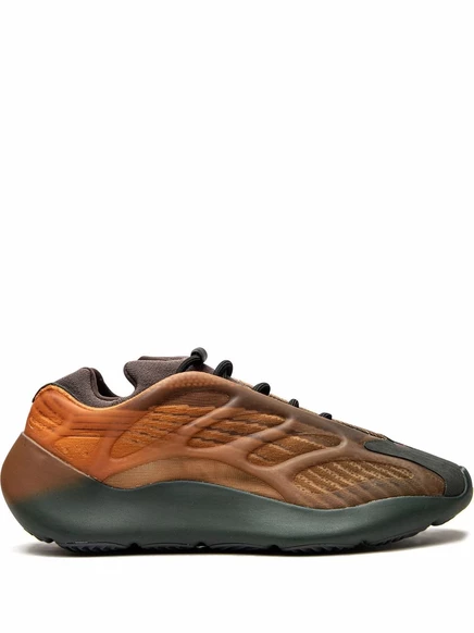 Кроссовки adidas Yeezy YEEZY 700 V3  brown