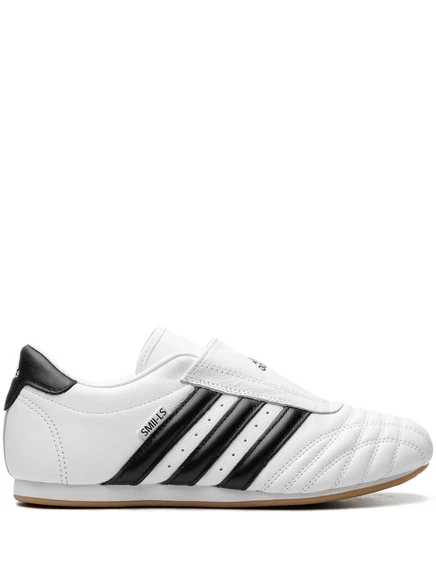 Женские кроссовки Adidas Taekwondo, бело-черные