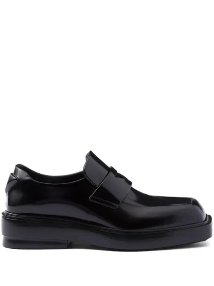 Кожаные мокасины Prada с треугольными нашивками black