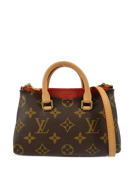 Сумка через плечо Nano Pallas, бывшая в употреблении у Louis Vuitton в 2015 году brown