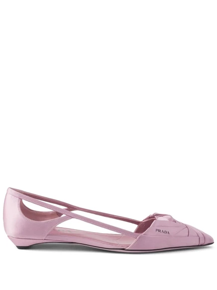 Балетки с атласным вырезом от Prada pink