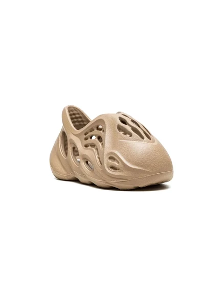 Кроссовки для мальчиков Adidas Yeezy Kids Foam Runner Mist, нейтральные