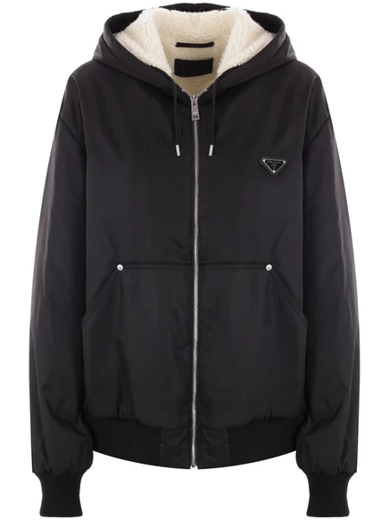 Куртка с капюшоном с треугольным логотипом Prada Re-Nylon black