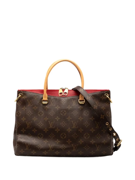 Ранец Pallas MM с монограммой Louis Vuitton, бывший в употреблении в 2015 году